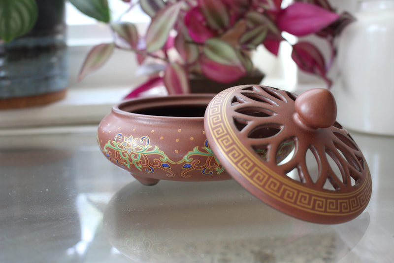 Ashrama Painted Ceramic Incense Bowl With Lid - Cone Incense Burner - Ash Catcher - Rope Incense Burner - Office Relaxation - Pure Chakra