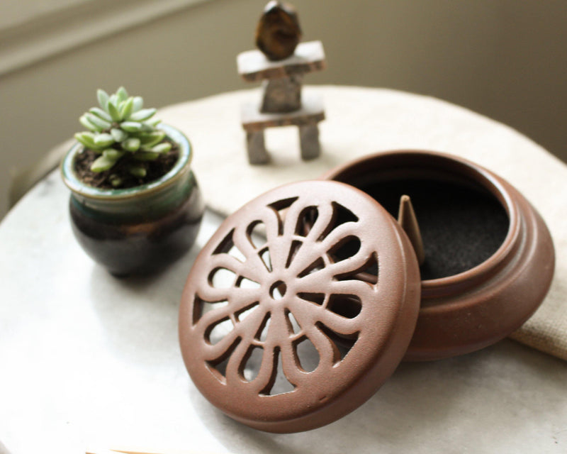 Aham Prema Brown Ceramic Incense Bowl With Lid - Cone Incense Burner - Ash Catcher - Rope Incense Burner - Office Relaxation - Pure Chakra