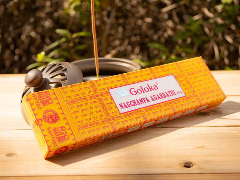 Goloka Räucherstäbchen Tanishtha – Handgerollt Aus Indien, Ca. 15 Stück Pro Packung, Mit Gratis Halter